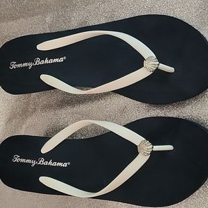 Tommy Bahama Size 10 Navy Flip Flops